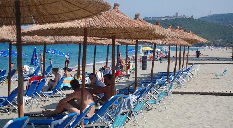 Sintrivanis Beach Resort Paralia Pantaleimonos Luaran gambar